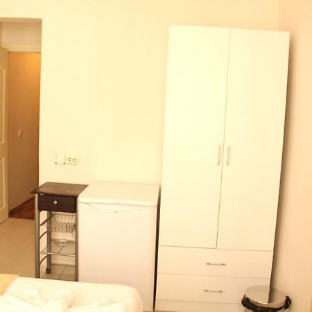Taksim Square Hot Residence Истанбул Екстериор снимка