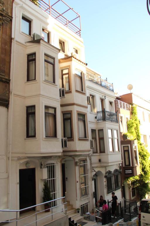 Taksim Square Hot Residence Истанбул Екстериор снимка